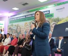 Ratinho Junior sanciona nova lei e mulheres vítimas de violência receberão auxílio do Estado